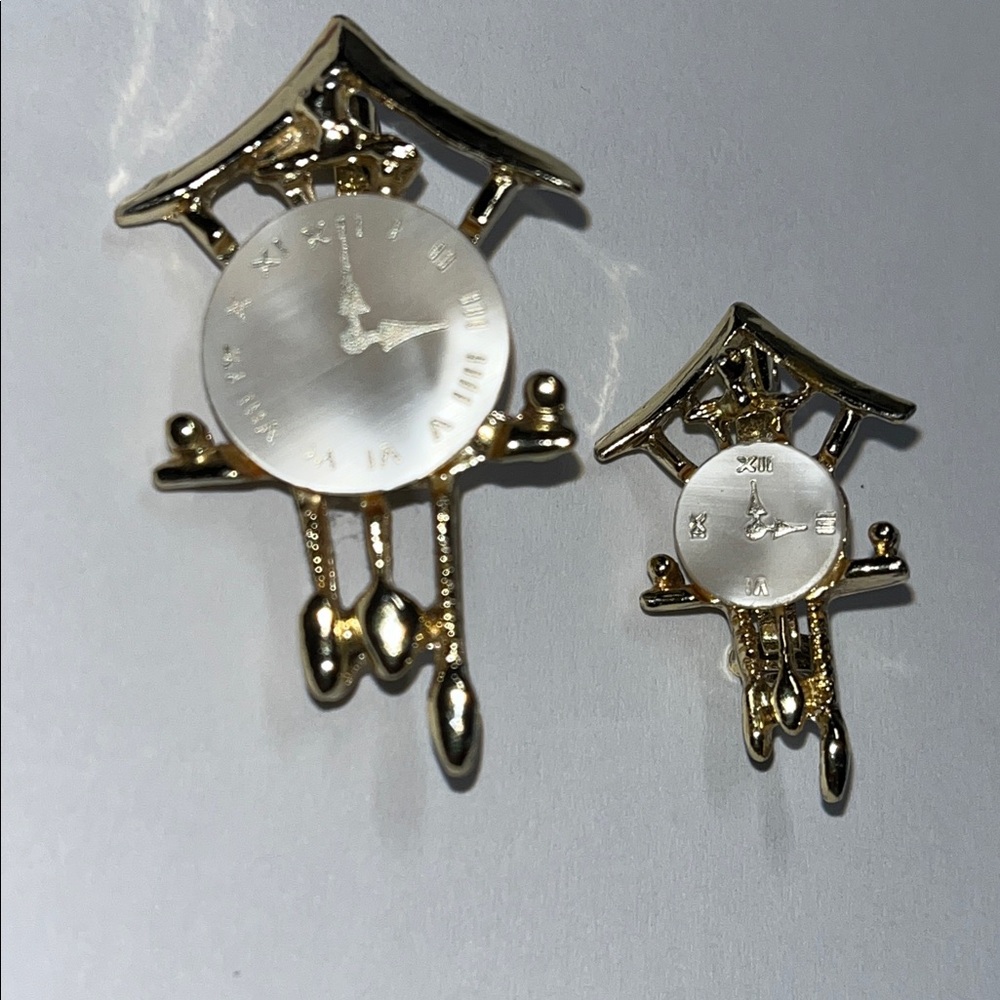 Vintage Cuckoo Clock Brooch Set